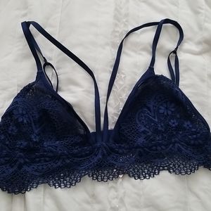 Blue lace brallete